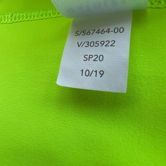 Athleta Stay Fly 9" Bike Short Neon Yellow Womens XS NWOT - Picture 11 of 13